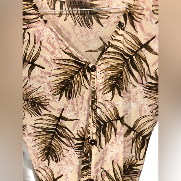 Lavish Size Large tie & button detail blouse coastal summer style cape sleeve - Picture 6 of 14